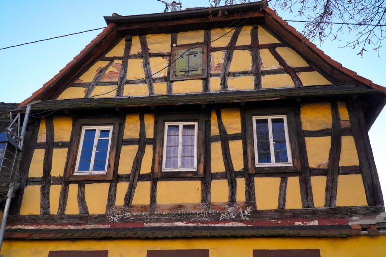 Historisches Fachwerkhaus als Beispiel für die Verwendung von Eiche im Hausbau